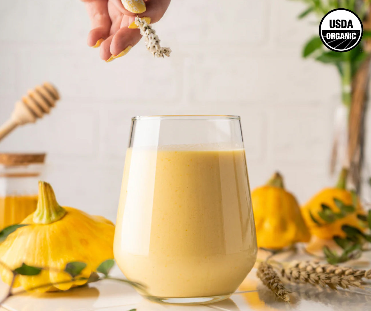 turmeric-latte-starter-kit-n5 1._Turmeric_6e512dba-33d3-4867-a890-51e27d14ee92.jpg